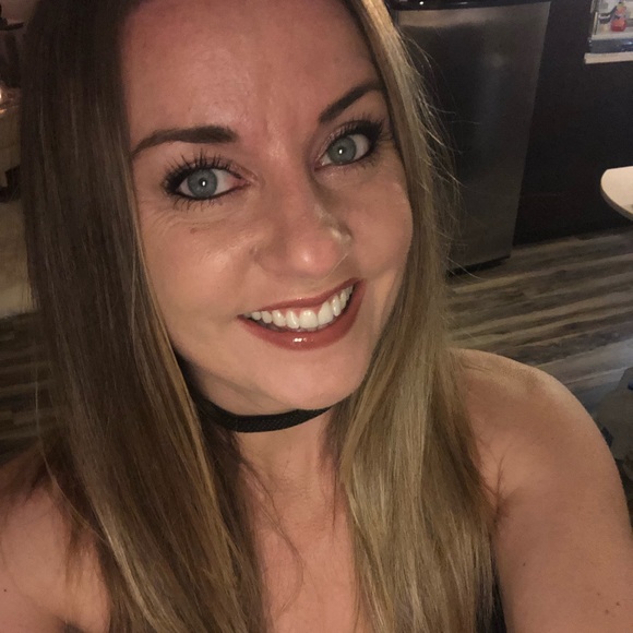 Meet your Posher, Megan - Picture 1 of 1